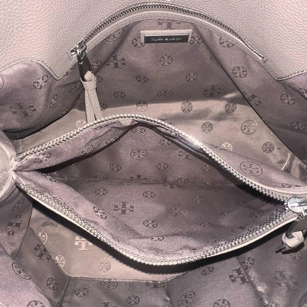 EUC Tory Burch Britten French Grey Pebbled Leather Triple Compartment Tote